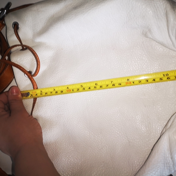 Vintage Roots leather crossbody bag - Picture 11 of 14